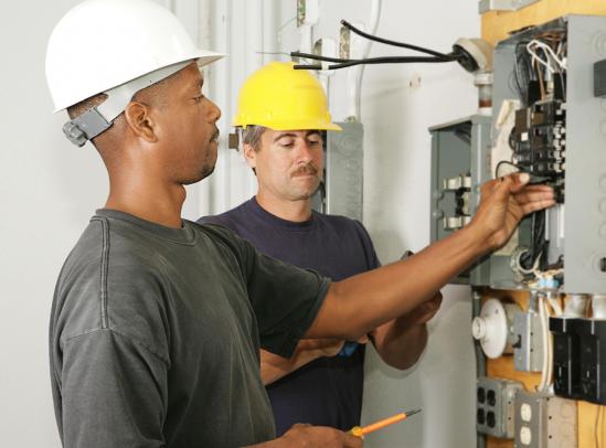 How To Make Sure You’re Hiring The Right Electrician